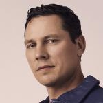 artist image Tiesto feat. Kirsty Hawkshaw Just Be Just Be